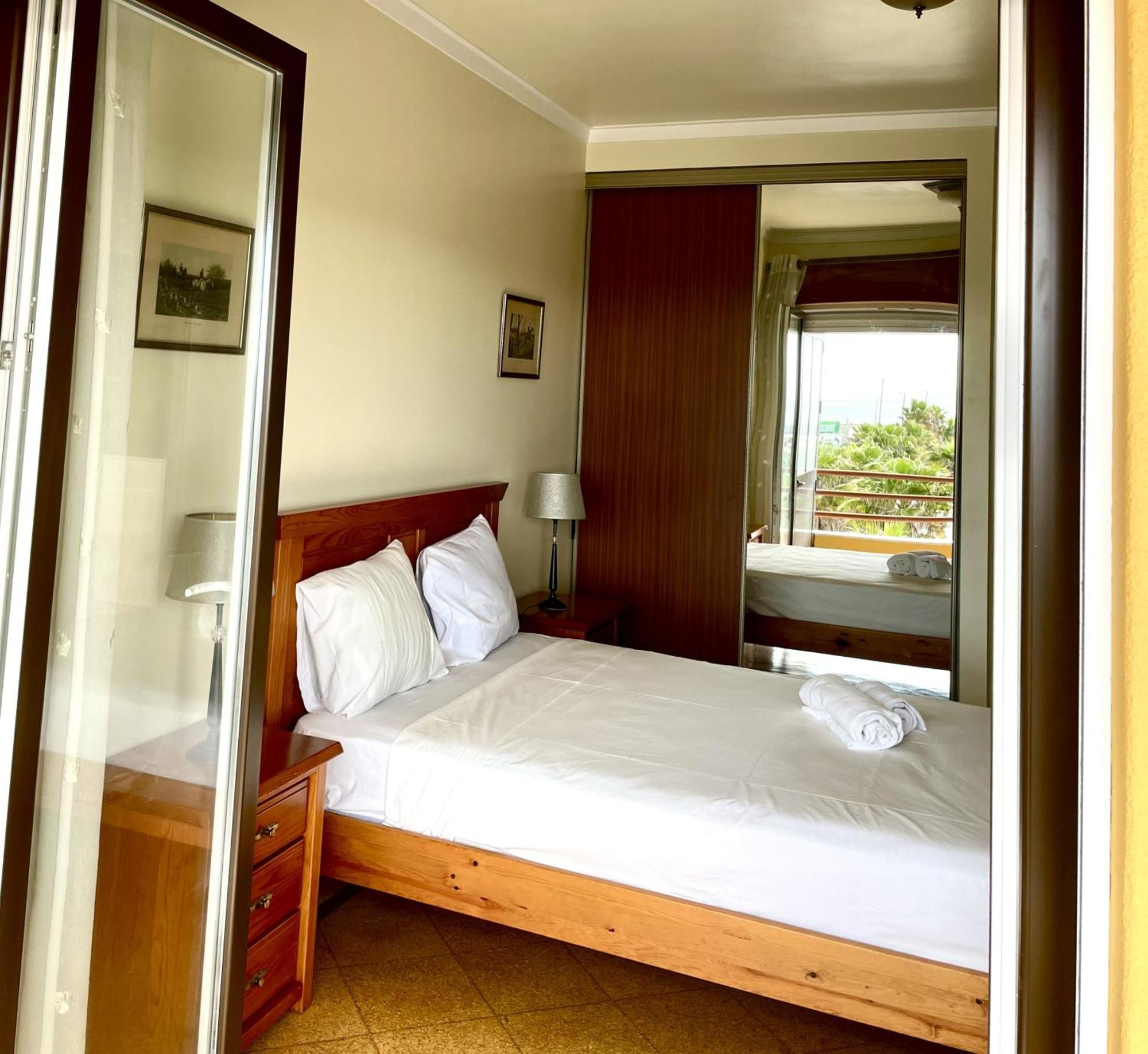Cosy Sea View Apartment Costa de Caparica Exteriör bild